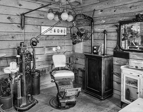 Old fashioned dental office in Randolph